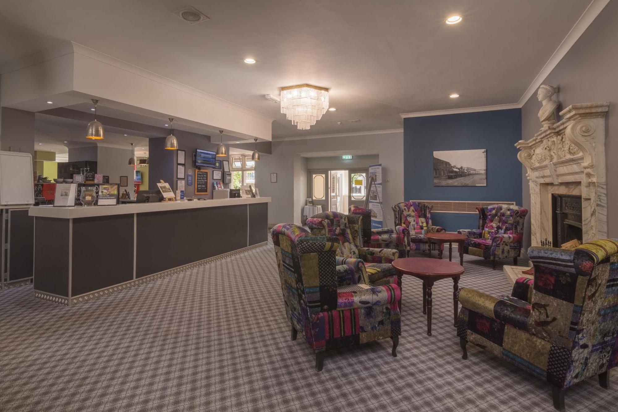 Crewe Arms Hotel Екстер'єр фото