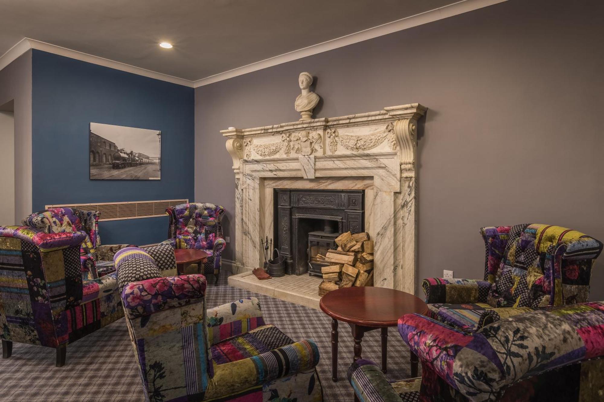 Crewe Arms Hotel Екстер'єр фото