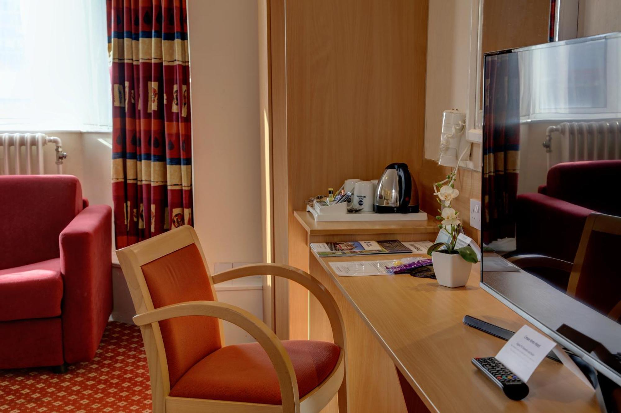 Crewe Arms Hotel Екстер'єр фото