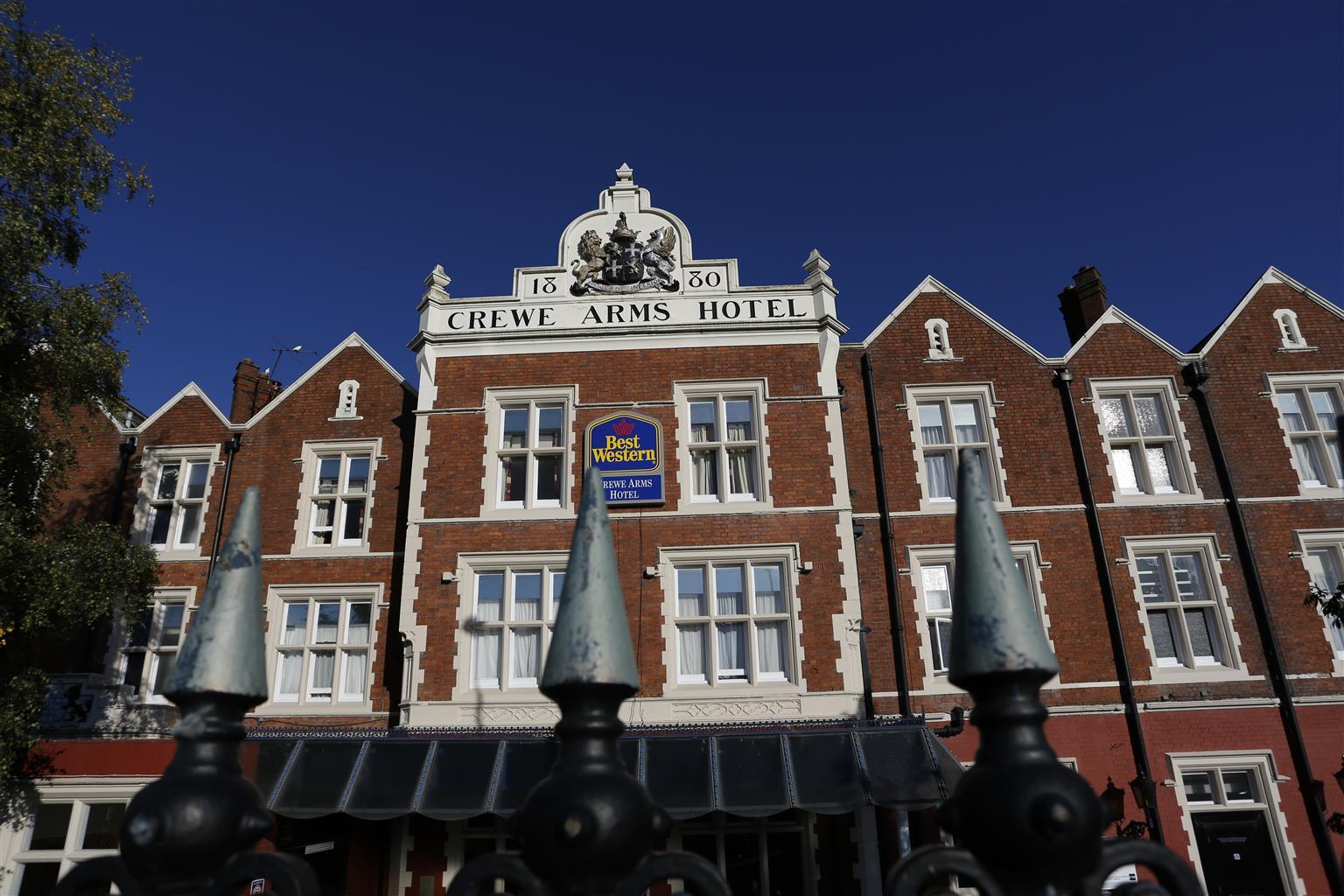 Crewe Arms Hotel Екстер'єр фото