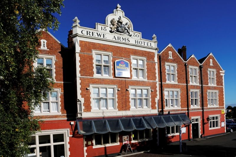 Crewe Arms Hotel Екстер'єр фото