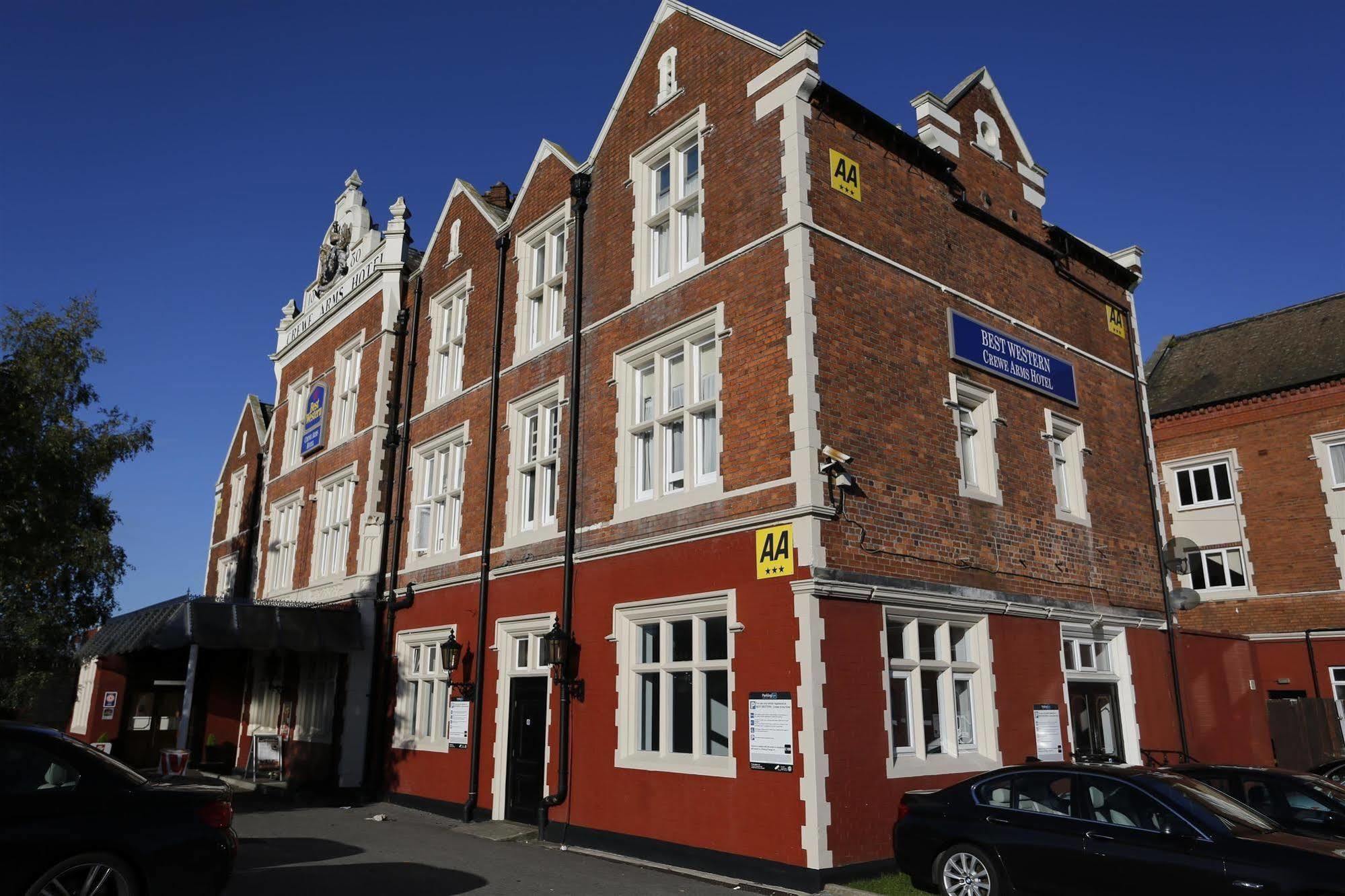 Crewe Arms Hotel Екстер'єр фото